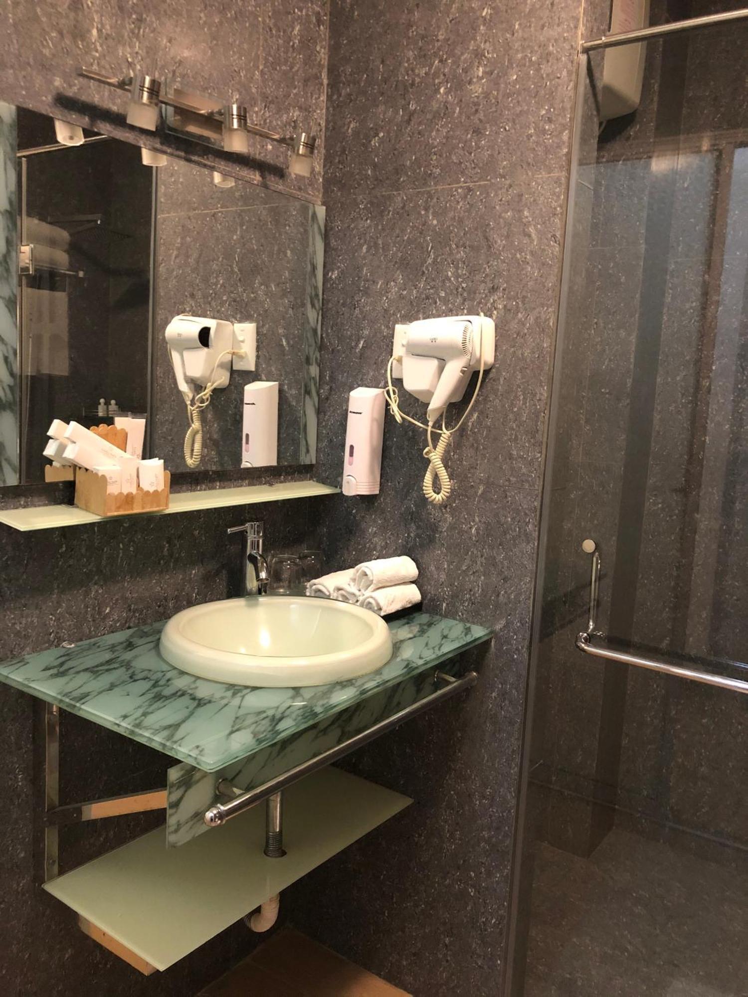 Chau Pho Hotel Чау-Док Экстерьер фото
