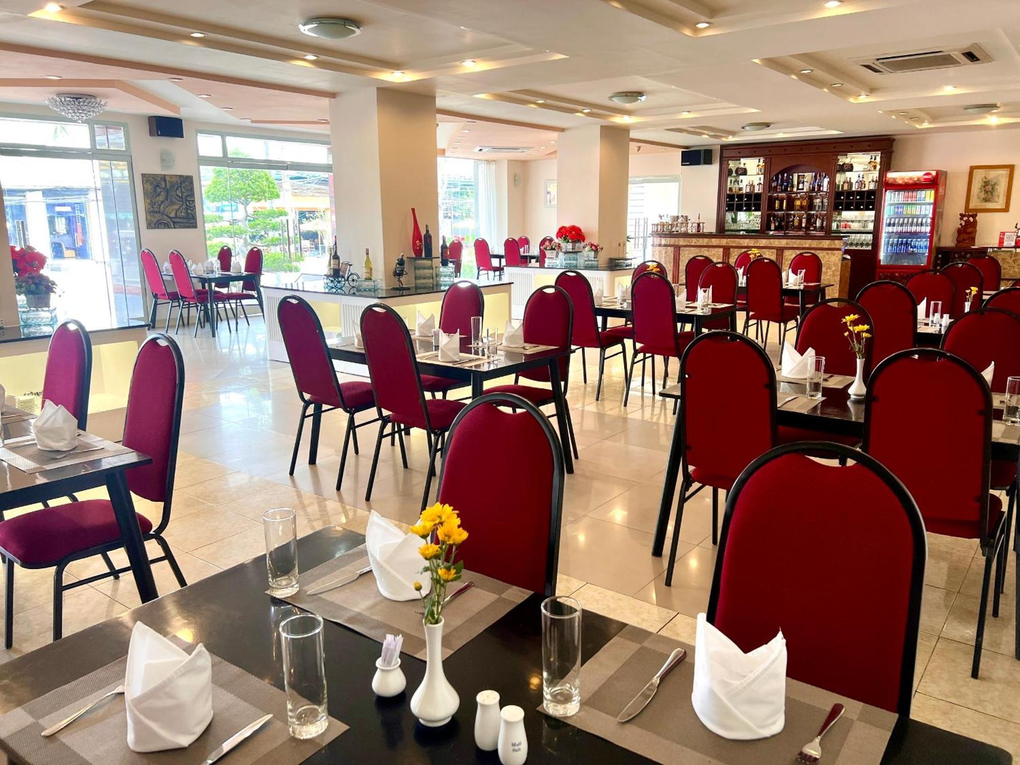 Chau Pho Hotel Чау-Док Экстерьер фото